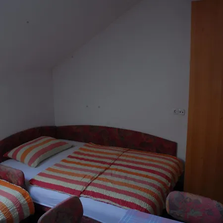 Bed & Breakfast Guest Skerlak